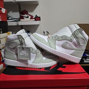 Jordan 1 High OG Seafoam Size 9 mens Brand New